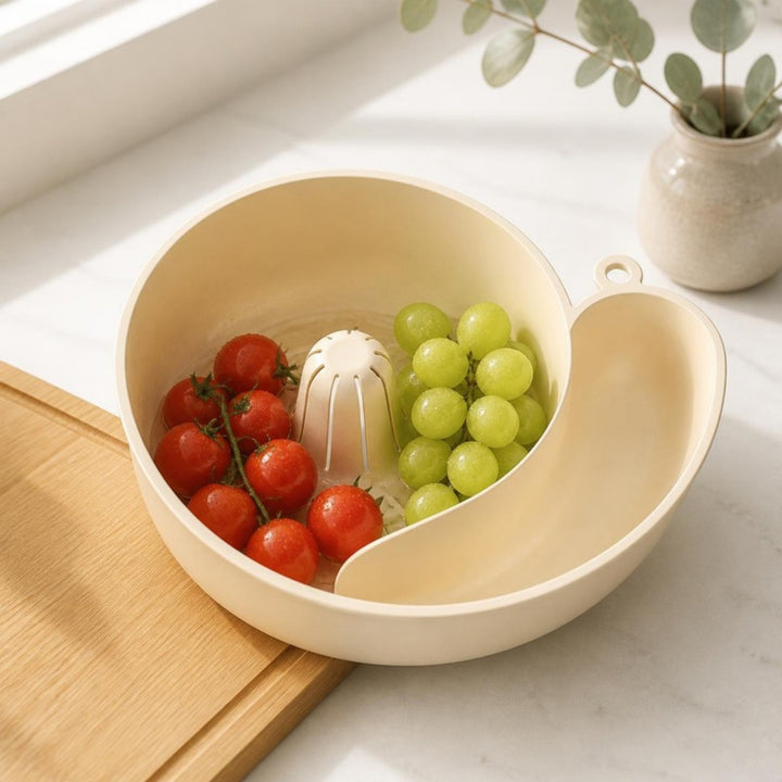 Snail-shaped spin vegetable washing basket